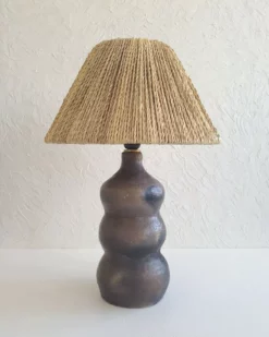 CIARA - Lampe artisanale en terre cuite de Sejnane et fibres naturelles