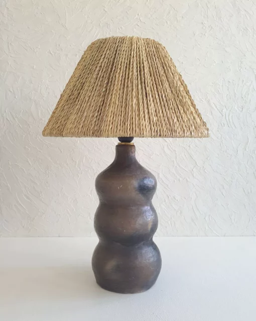 Lampe céramique à poser - CIARA | Poterie Sejnane & fibres naturelles