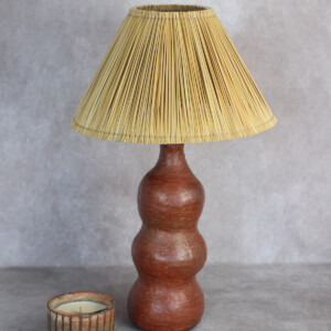 Détail 1, Grande lampe artisanale terracotta cuivrée – RUSTI | Poterie de Sejnane Anaspika