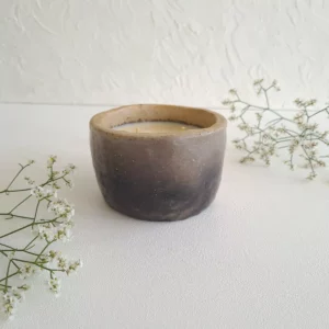 Détail 3, Bougie artisanale terre cuite – LONA | Cire de soja & jasmin Sejnane Anaspika
