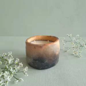 Détail 2, Bougie artisanale terre cuite – LONA | Cire de soja & jasmin Sejnane Anaspika