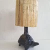 NINA – Lampe artisanale en céramique noire | Abat-jour naturel & design original 6 lampe tortue en terre cuite naturelle noire - lampe design