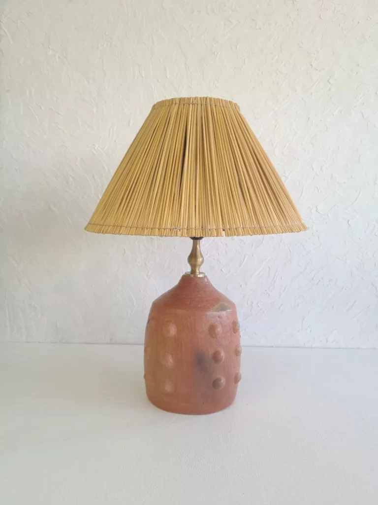 Lampe en terre cuite artisanale fait main - couleur terracotta