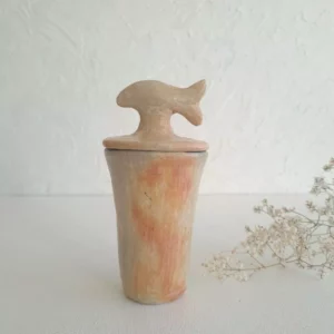 Détail 2, Pot en terre cuite artisanal motifs – FAUNIA | Animaux & poterie Sejnane Anaspika