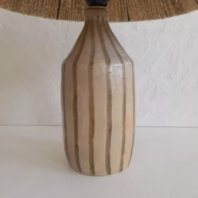 Détail 5, Lampe de chevet céramique artisanale – MIRA | Terre cuite & abat-jour naturel Anaspika