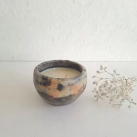 Détail 1, Bougie parfumée artisanale fleur d&rsquo;oranger – LINA | Poterie de Sejnane Anaspika